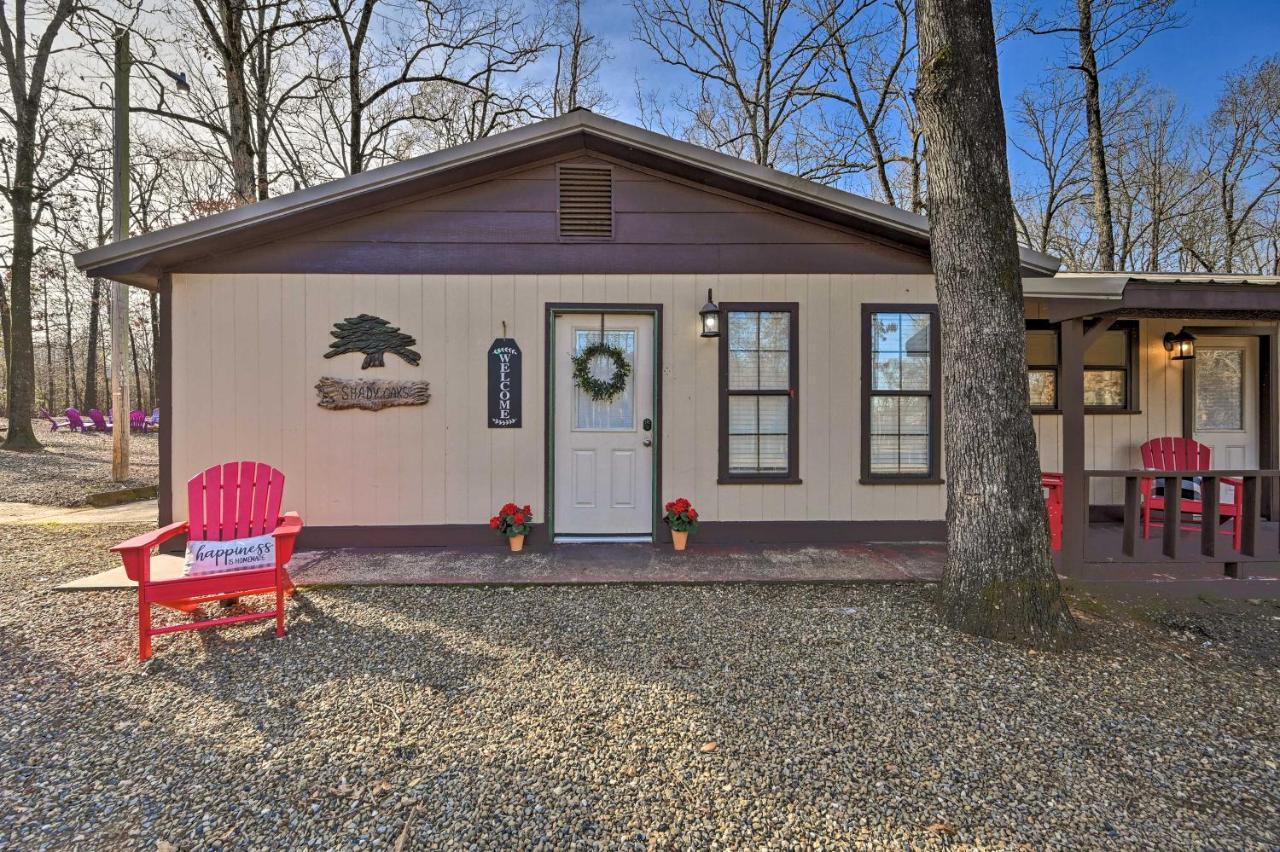 הוילה Pet-Friendly Shady Oaks Broken Bow Gem With Patio! מראה חיצוני תמונה